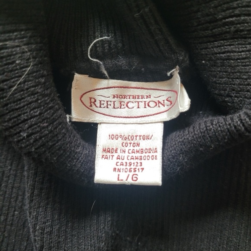 $30 Northern Reflection turlte neck